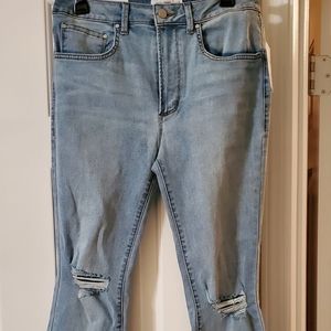 Stretched comfortable jeans
